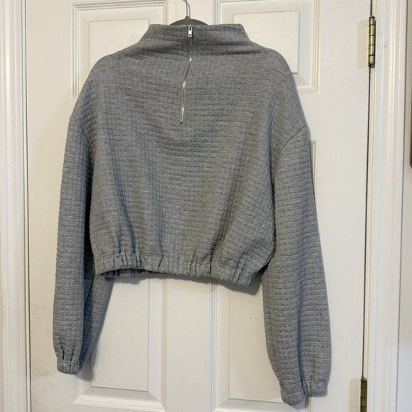 SHEIN Half-Zip Crop Sweatshirt – Size Large, Drop Shoulder, Drawstring Hem, EUC - Picture 2 of 3
